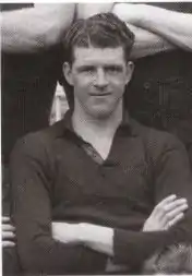 Ron Baggott played 133 matches for Melbourne from 1935 to 1945 including three premierships