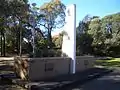 Memorial, Roselands Avenue