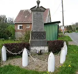 The monument to the dead of Séricourt