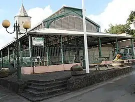 Market at Saint-Esprit