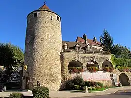 Tour Rouge (Red Tower) in Buxy