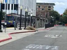 A Sacramento RT light rail train pulls up to the Sacramento Valley Station.