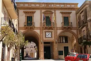 Palazzo dell'Arpa, town hall