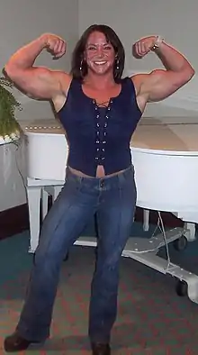 Sarah Dunlap doing a front double biceps pose at the 2005 NPC Jr. Nationals