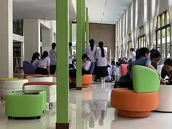 School children inside Samakkhi Witthayakhom School Library, Thailand