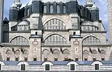 Buttresses and vertical progression on the exterior of the mosque