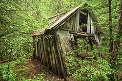 Abandoned shed at Jawbone Flats