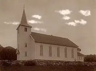 Exterior of the old church (1887-1992)