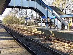 Hilversum Noord in 2007, with the old footbridge