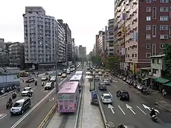 Right-hand traffic in Taipei, Taiwan