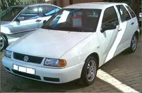  Front-three-quarter view of a small five-door car with a two-box body style.