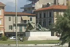 War Memorial in Piazza Garibaldi, known as "Piazza delle Paure".