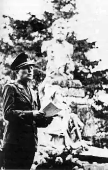 Vinko Nikolić holding a speech at the grave of Ante Starčević