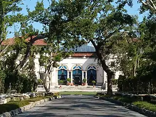 Vizcaya: Entrance drive view of north Villa facade