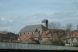 The church and surroundings in Pouilly-sur-Meuse