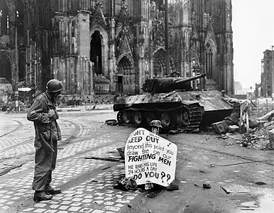 US soldier and destroyed Panther tank, 4 April 1945